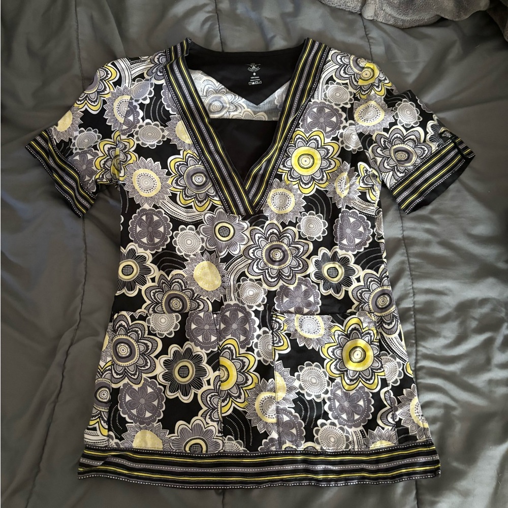 Print scrub tops